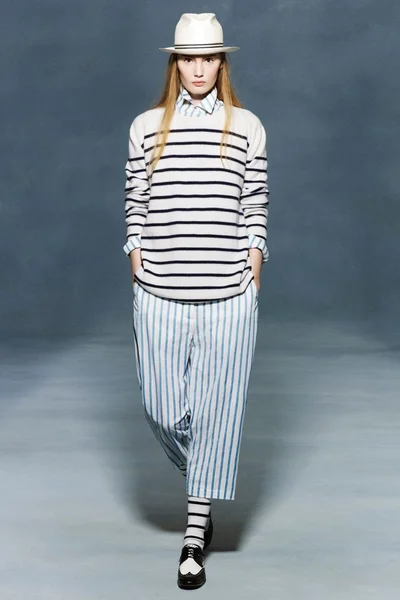 Look 9